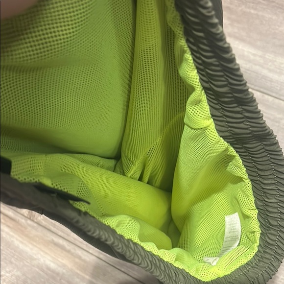 Olive Green Athletic Shorts Size 18-20 - Picture 6 of 6